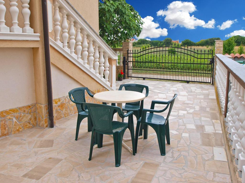Apartments Durda 1390 Štinjan المظهر الخارجي الصورة